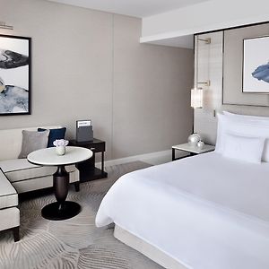 Deluxe Zimmer mit Kingsize-Bett