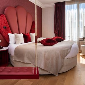 Deluxe Zimmer mit Kingsize-Bett