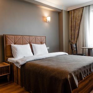Deluxe Zimmer mit Kingsize-Bett