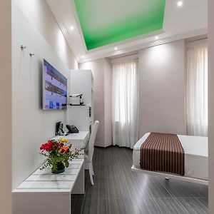 Standard Zimmer mit Kingsize-Bett