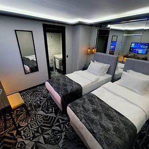Economy Zimmer