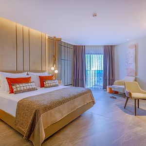 Honeymoon Zimmer