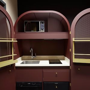 Standard Zimmer mit Kingsize-Bett