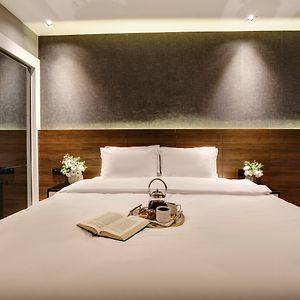 Standard Zimmer mit Kingsize-Bett