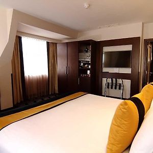 Club Zimmer mit Kingsize-Bett