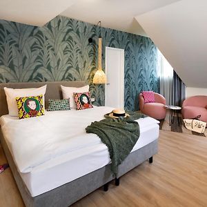 Deluxe Zimmer mit Kingsize-Bett