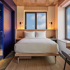 Deluxe Zimmer mit Kingsize-Bett