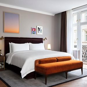 Deluxe Zimmer mit Kingsize-Bett