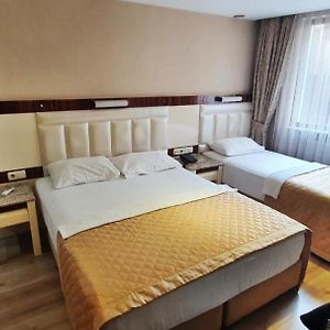 Dreibettzimmer