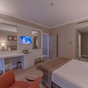 Familien-Zimmer mit Kingsize-Bett