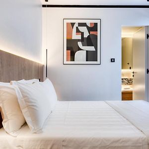 Gemütliches Zimmer mit Kingsize-Bett im Untergeschoss