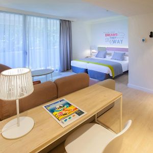 Familien-Zimmer mit Kingsize-Bett
