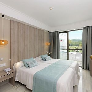 Superior Zimmer mit Kingsize-Bett