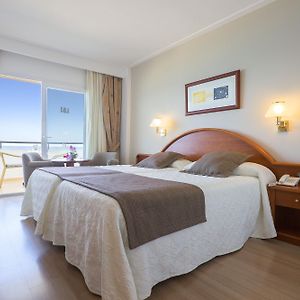 Zimmer mit Kingsize-Bett
