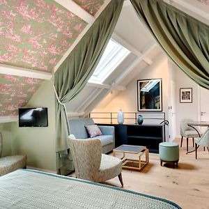 Penthouse Suite