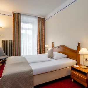 Zimmer mit Queensize-Bett