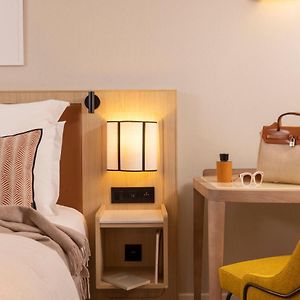 Comfort Zimmer mit Kingsize-Bett