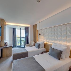 Deluxe Zimmer mit Kingsize-Bett