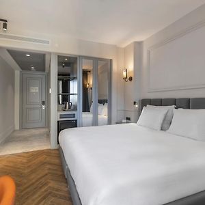 Standard Zimmer mit Kingsize-Bett