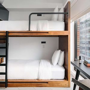 Zimmer mit zwei Einzelbetten