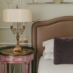 Deluxe Zimmer mit Kingsize-Bett