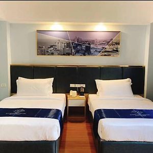 Standard Zimmer mit zwei Einzelbetten