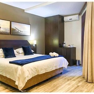 Luxus Zimmer mit Kingsize-Bett