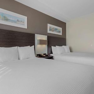 Zimmer mit Queensize-Bett für Gäste mit Behinderungen
