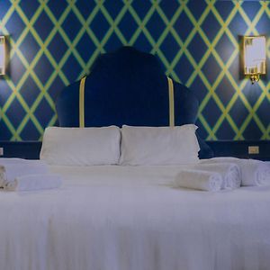 Standard Zimmer mit Kingsize-Bett