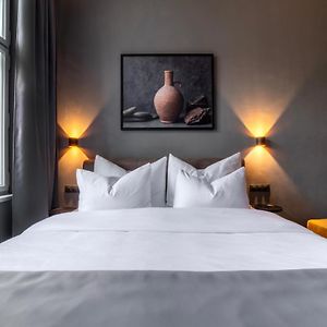 The Viaduct - Suites & More