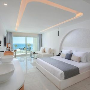 Club Junior Suite