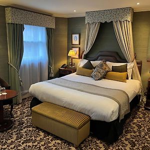 Deluxe Zimmer mit Kingsize-Bett
