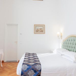 Superior Zimmer mit Kingsize-Bett