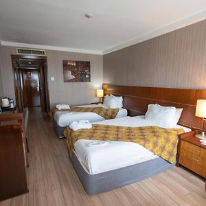 Standard Zimmer mit zwei Einzelbetten