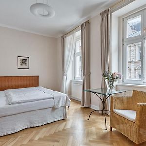 Superior Zimmer mit Kingsize-Bett