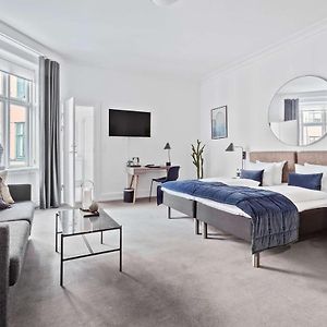 Familien-Zimmer mit Kingsize-Bett
