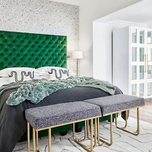 Standard Zimmer mit Kingsize-Bett