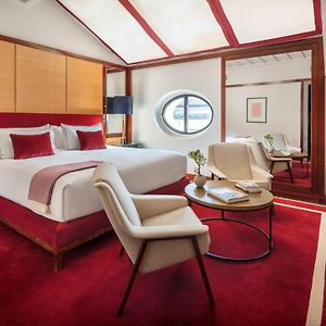 Superior Zimmer mit Kingsize-Bett