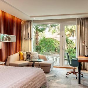 Deluxe Zimmer mit Kingsize-Bett