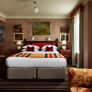 Deluxe Zimmer mit Kingsize-Bett