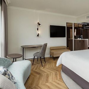 Deluxe Zimmer mit Kingsize-Bett
