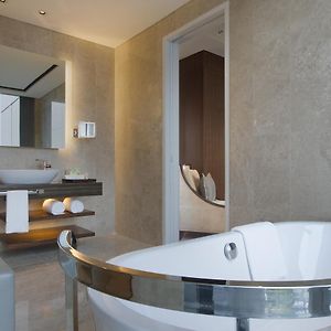 Grand Premier Zimmer mit Kingsize-Bett