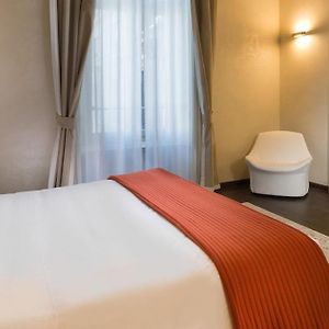 Deluxe Zimmer mit Kingsize-Bett