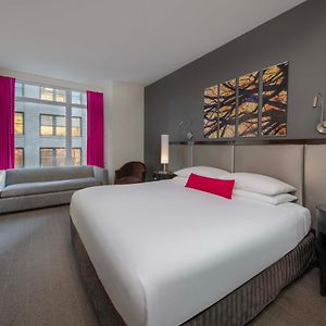 Superior Zimmer mit Kingsize-Bett