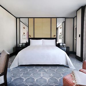 Superior Zimmer mit Kingsize-Bett