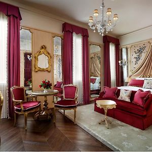 Zimmer mit Queensize-Bett