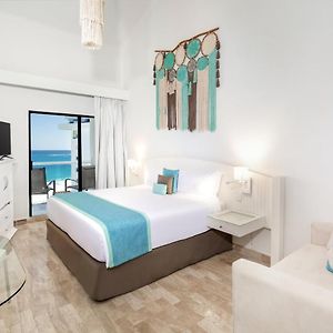 Zimmer mit Kingsize-Bett