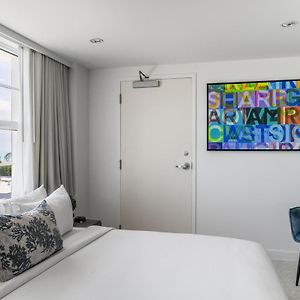 Zimmer mit Kingsize-Bett