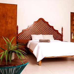 Standard Zimmer mit Kingsize-Bett