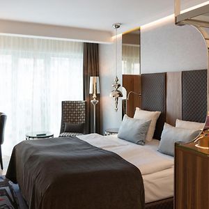 Superior Zimmer mit Kingsize-Bett